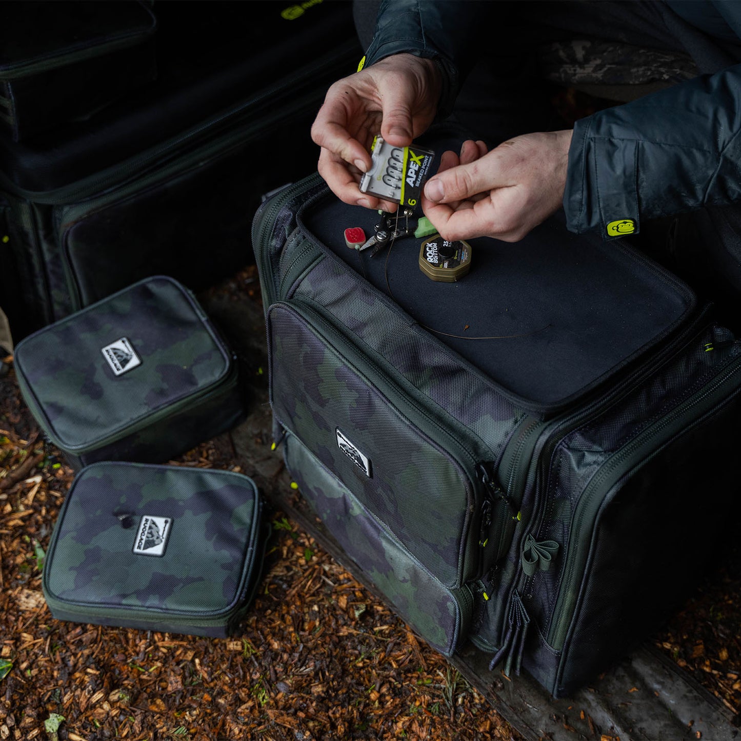 Ruggage 40 Litre Rucksack & Accessory Case Bundle